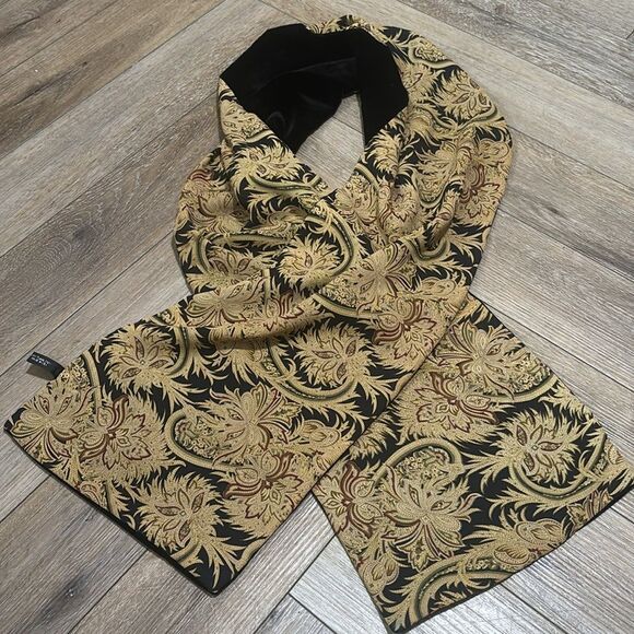 Summer Tompkins Velvet Lined Scarf - Picture 1 of 3